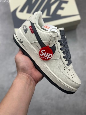 Nik_ee airforce 1  superme