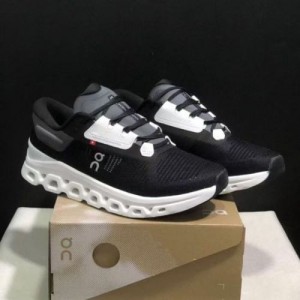 On Cloud Stratus V3 Black White Running Shoes