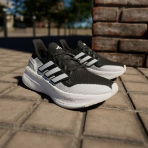Adidass UltraBoost 5 Running Black White