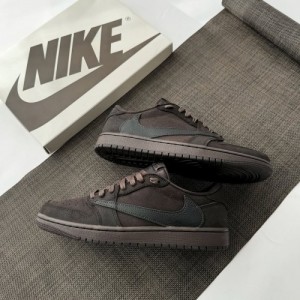 Travis Scott x Air Jordan 1 Retro Low OG SP Velvet Brown fixed