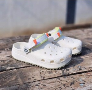 classic hiker white