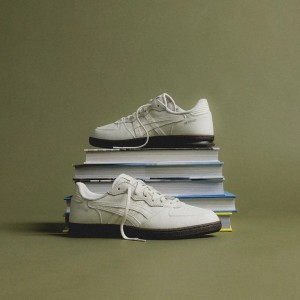 Asicss Skyhand OG Sneaker For Women s