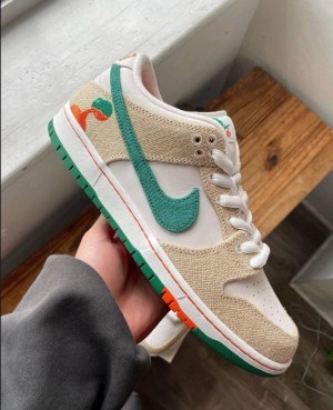 Nikee sb dunk low jerritos