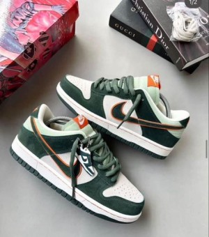 Nik_e Sb Dunk Low Otomo Katushiro Green Suede