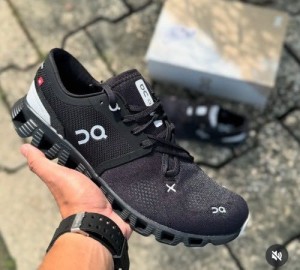 On Cloud x 3 Running Trainer All Black