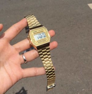 Casio vintage  Gold
