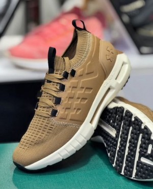Under Armor Phantom 1 Brown