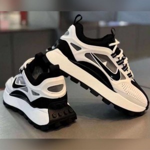  NIk_e bailleli platform sneaker black white