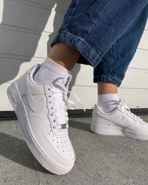 Nik e Airforce 1 short triple white lather quality  with  dust bag  (164)