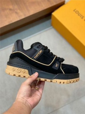 Louis Vuitton Trainer Maxi Black Gum