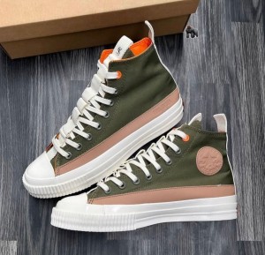 CONVERSEE CHUCKS TYLOR HIGH TODD SNYDER REBEL PREP