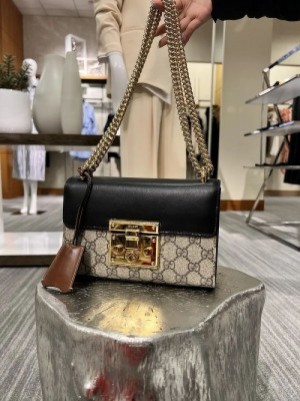 Gucci_PadLock_Shoulder_Bag_With_Box_DustBag_SlingBelt