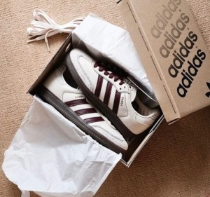 Adidass Samba OG Men s Wonder White Maroon