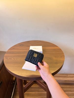 MISS_DIOR_SMALL_LEATHER_LADIES_WALLET_WITH_OGBOX_DUSTBAG_TAGS_(BLACK)_F130