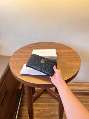 MISS_DIOR_LONG_LEATHER_LADIES_WALLET_WITH_OGBOX_DUSTBAG_TAGS_F138