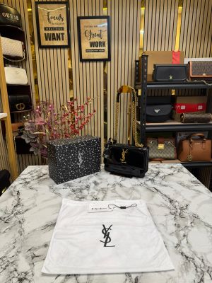 (Ysl) Yves Saint Laurent Sunset Bag With Box And Dust Bag (2345-Black)