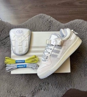 Adidass bad bunny forum cloud white