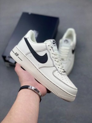 Nikee Airforce 1 LV8 Leather Cream Black