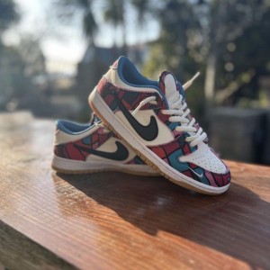 Nik_ee SB Dunk Low X PRO PARRA