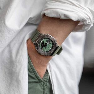 GSHOCK_GM-2100B_SILVER-GREEN