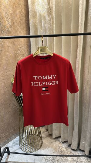 TOMMY_HILFIGER LOGO EMBOSSED PREMIUM RED TSHIRT