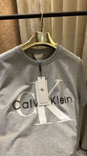 CALVIN_KLEIN LOGO EMBOSSED PREMIUM TSHIRT