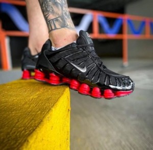 Nik_ee x skepta shox tl black