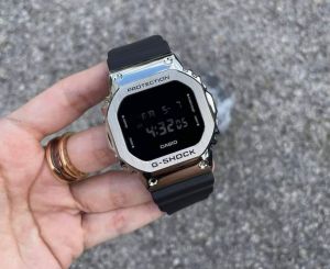 Casio g shock gms5600