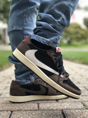 Nikee Air Jordan Low x Travis Scott Brown Semi UA