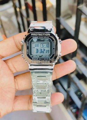  Casio G shock GMWB5000