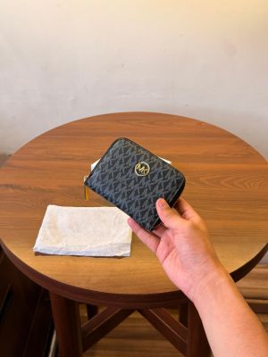 MICHAEL_KORS_LEATHER_LADIES_WALLET_WITH_OGBOX_DUSTBAG_TAGS_F190