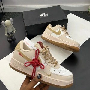 Nik-e airforce 1 low year of the snake women s
