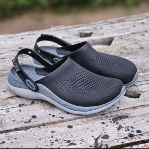 Croc.ss lite ride 360 dark grey sole carry bag og box
