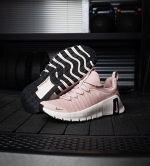 Nikee Training Free Metcon 6 Training Pink