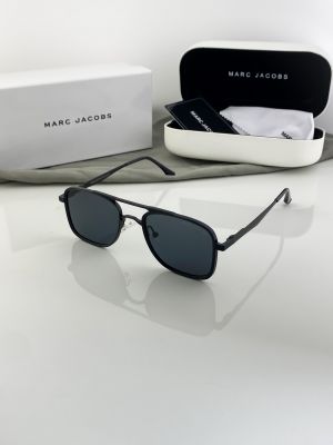 MARC JACOBS BLACK 503