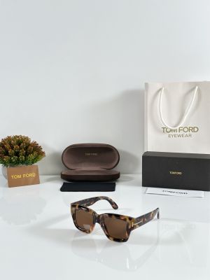 Tomford 184 Tiger Brown