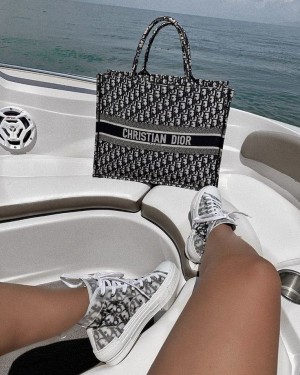 Dior_book tote bag premium quality with scarf&og box with carry bag (black)