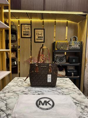 Michael_kors voyager tote bag big mk print with dust bag (Brown)