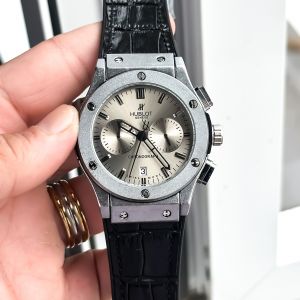 HUBLOT_CRONOGRAPH_GREY