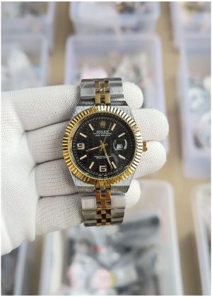 Role_x Oyster Perpetual Land Dweller - J1480