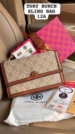 Tory_Burch_Jacquard_Shoulder_Bag_With_Box