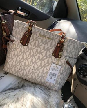 Michael_Kors_MK Voyager Tote Bag With Side Pocket & Dust Bag (White - 972)