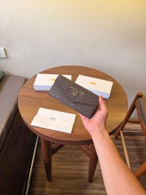 Michael_kors_mk_signature_envelope_long_Wallet_with_ogbox_(EA51)