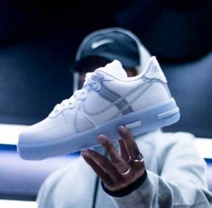 Nikee Airforce 1 Low Ice React
