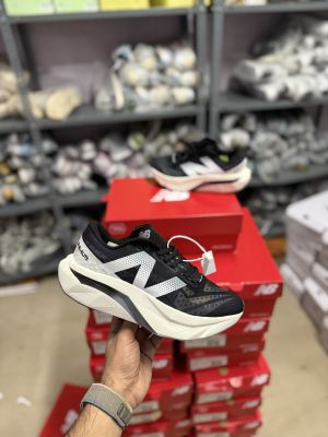  New_Balance Fuelcell Elite V4 BlackWhite