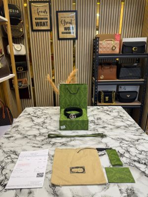 GUCCI_GG_CRYSTAL_LOGO_BUCKLE_BLACK_BELT_WITH_BOX_DUST_BAG_INCLUDING_CARRY_BAG_(17)