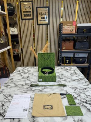 GUCCI_GG_CRYSTAL_LOGO_BUCKLE_BLACK_BELT_WITH_BOX_DUST_BAG_INCLUDING_CARRY_BAG_(21)