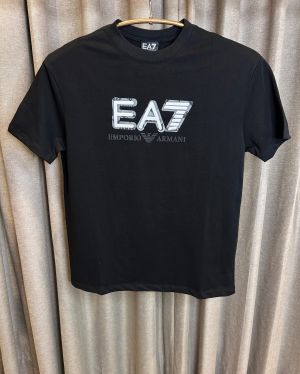 EMPORIO ARMAN_I BLACK  EMBORSSED PREMIUM TSHIRT