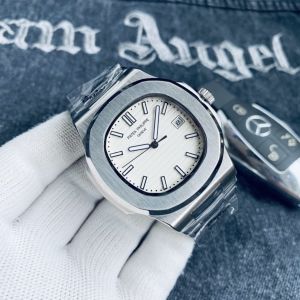 Patek_philippe Nautilus Quartz