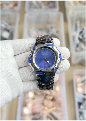 Oakle_y Blade Silver-Blue